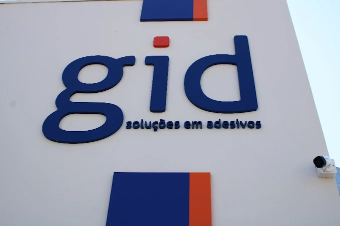 Mockup de adesivo em vinil para embalagem a vácuo